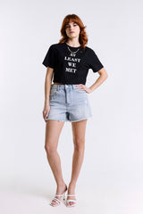 CROP TOP CON CATENA