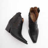 M10 402 SHOES