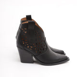 M10 402 SHOES