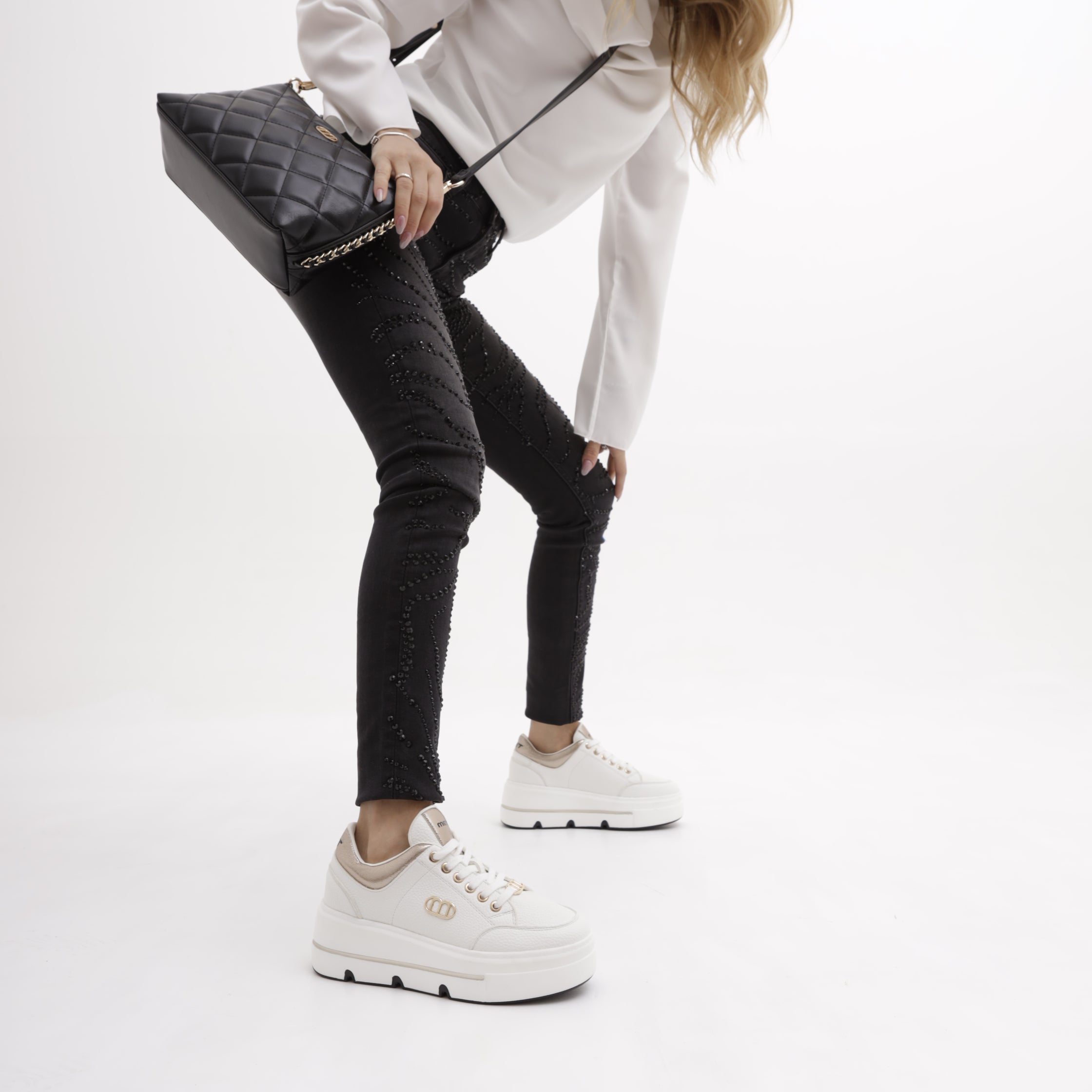M10 405 SHOES