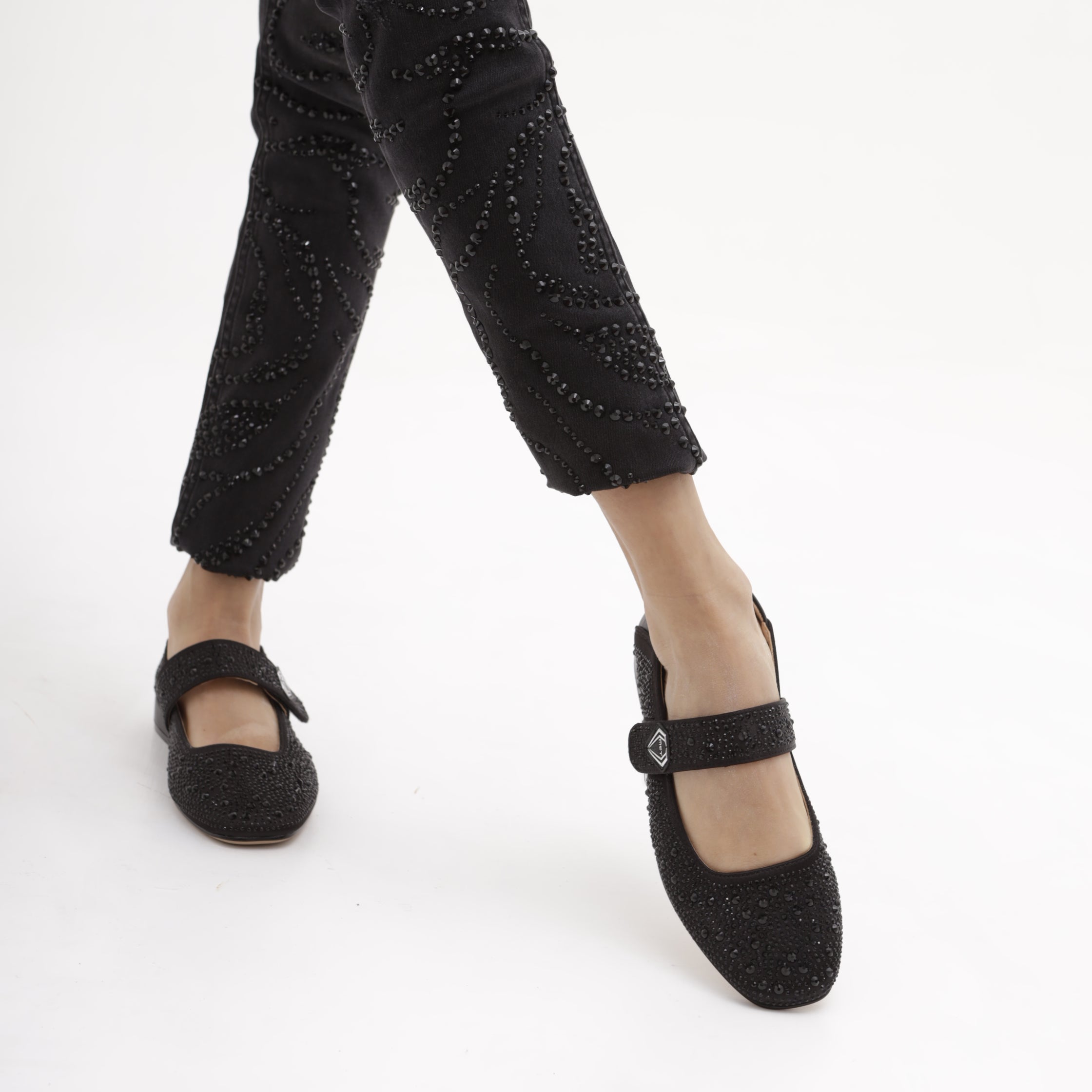 M10 407 SHOES