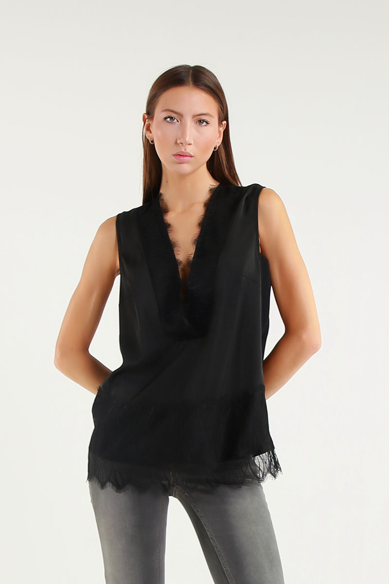 Gilet Nero Con Dettagli In Pizzo
