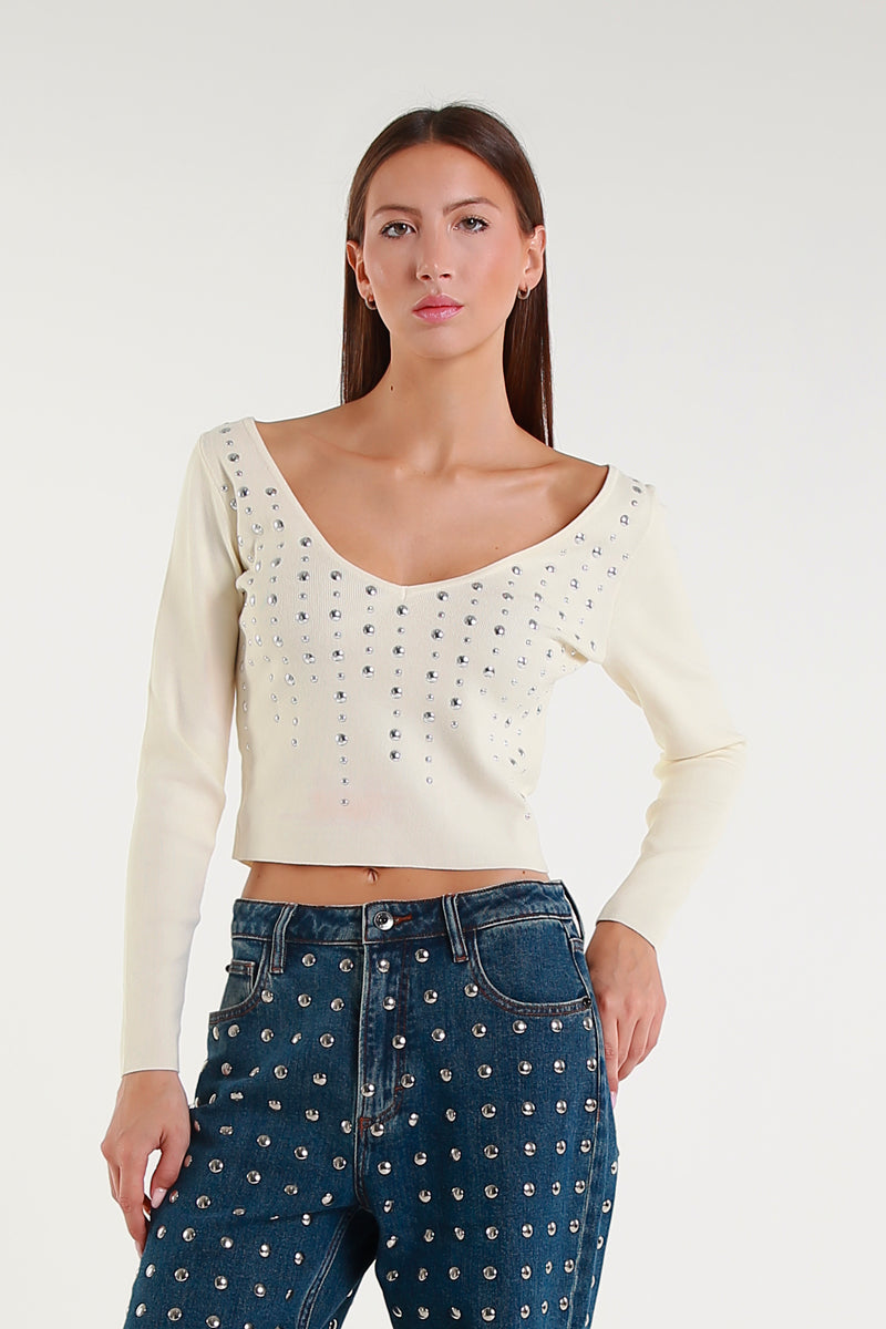 Maglia crop avorio con scollo a V e applicazioni gioiello