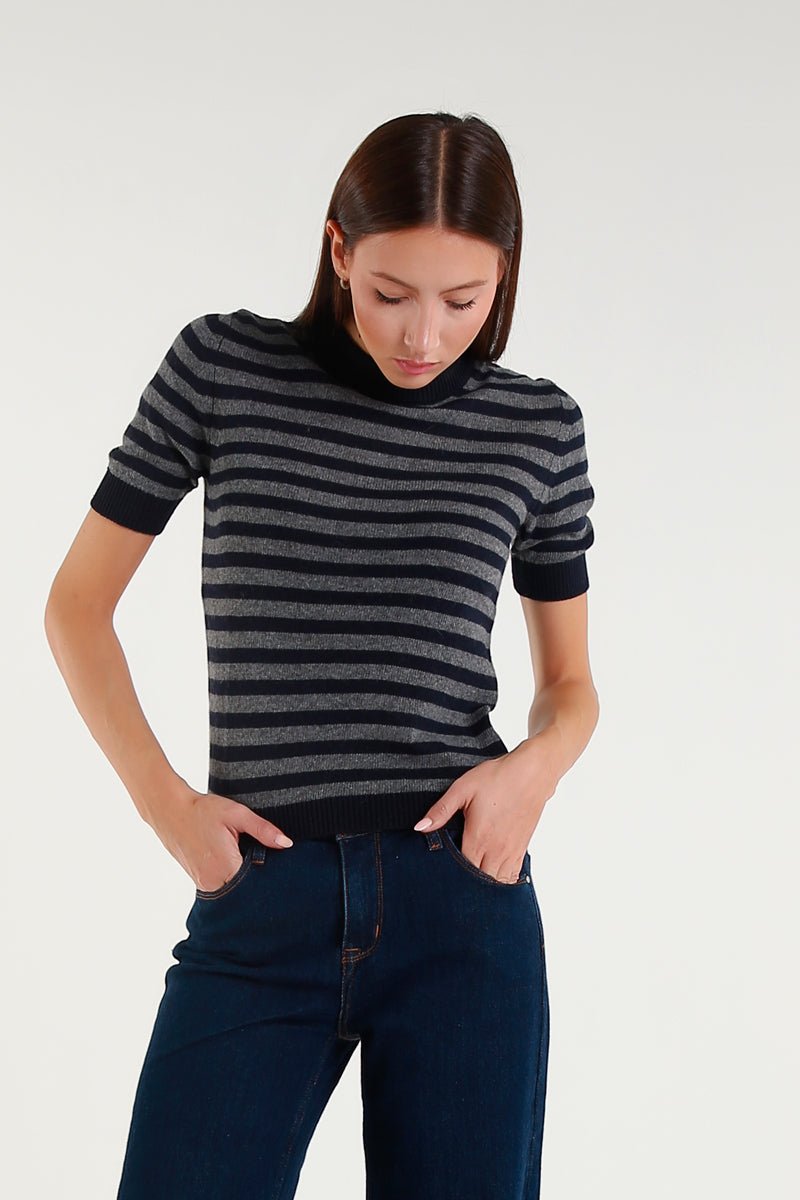 Maglia a righe in lana con maniche corte