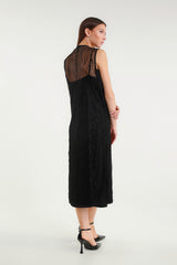 Elegant Black Dress with Satin Details and V-Neck