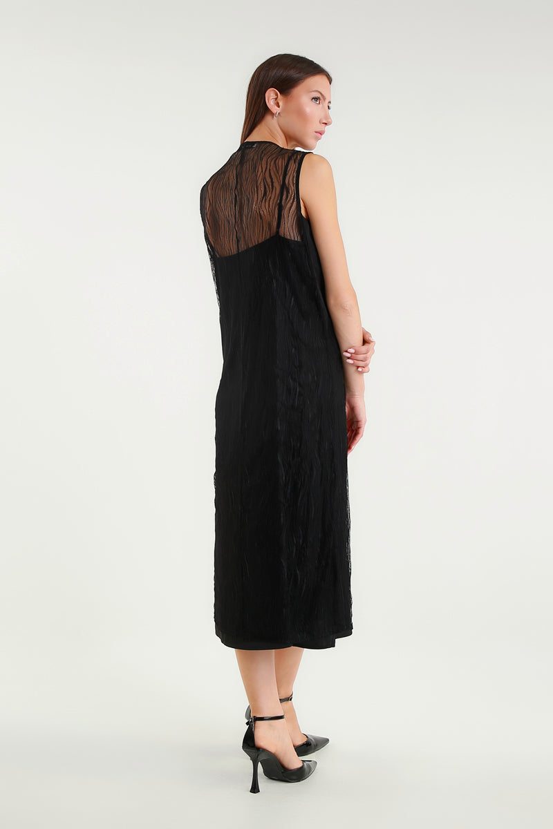 Abito Nero Elegante con Dettagli in Raso e V-Scollo