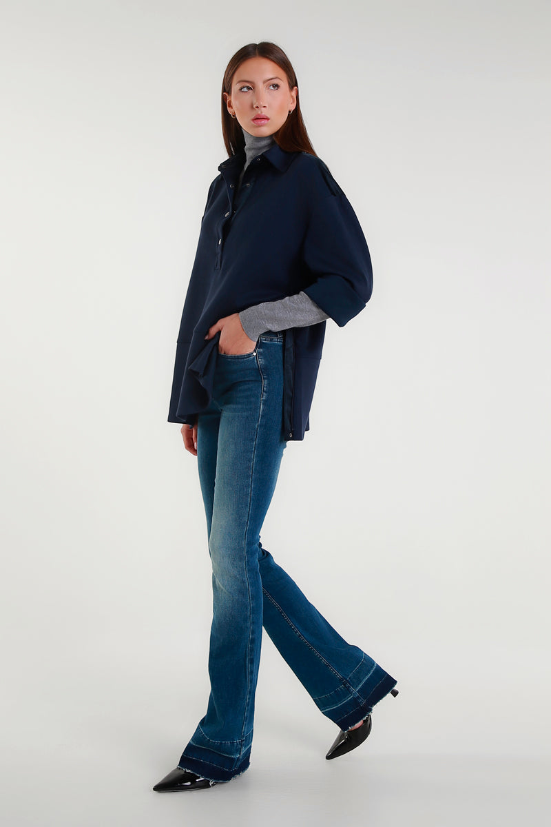 Blusa oversize blu navy con colletto e maniche ampie