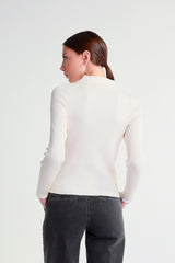 Fine-knit sweater with collar and teardrop detail