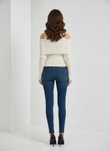 Maglione a Spalle Scoperte con Collo Alto