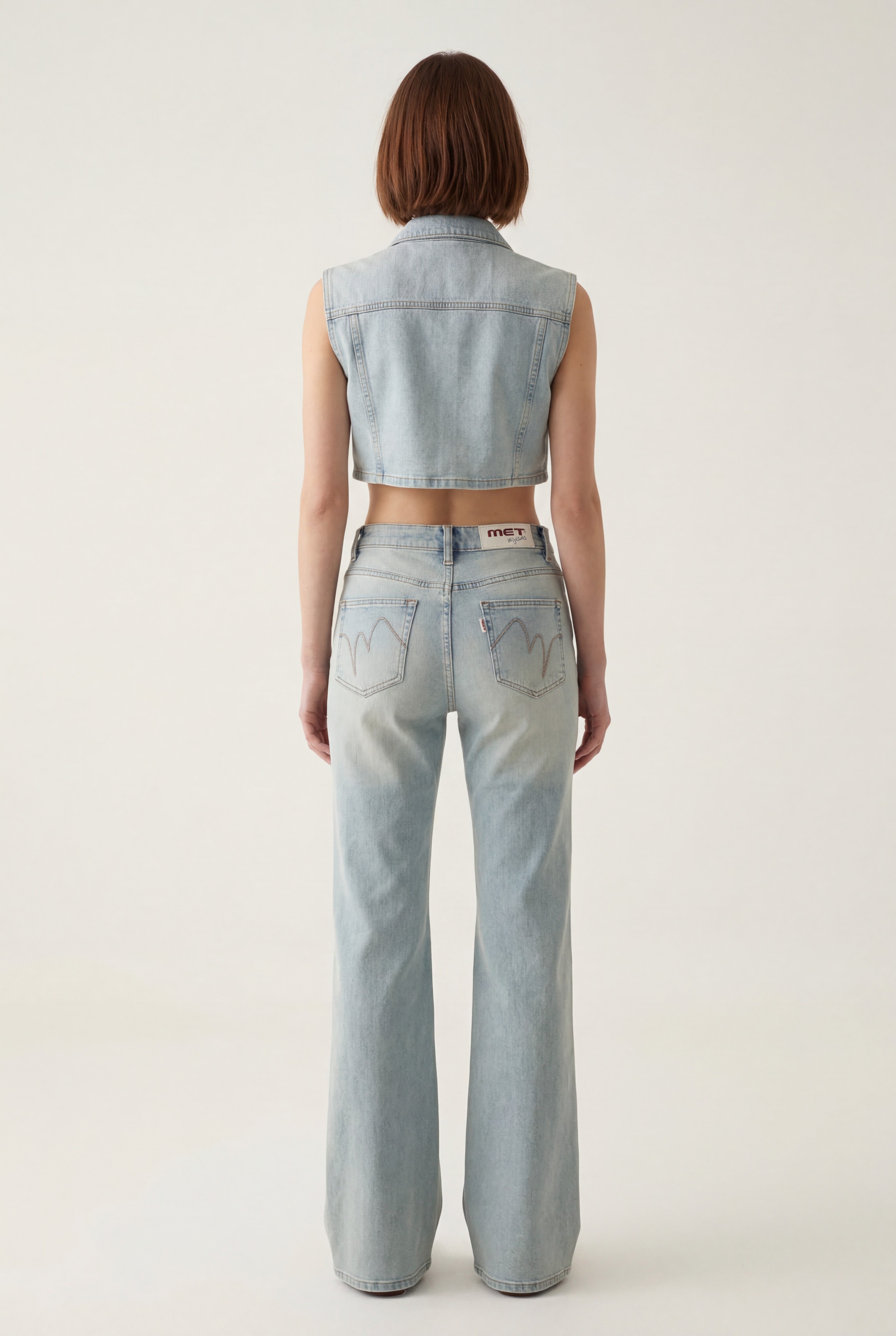 Gilet Donna Denim Crop con Strass – Senza Maniche, Lavaggio Chiaro