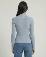 Maglia a costine con collo lupetto