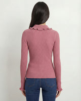 Maglia a costine con colletto volant