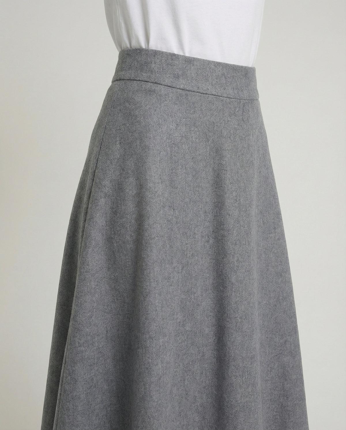 Gonna midi svasata in maglia