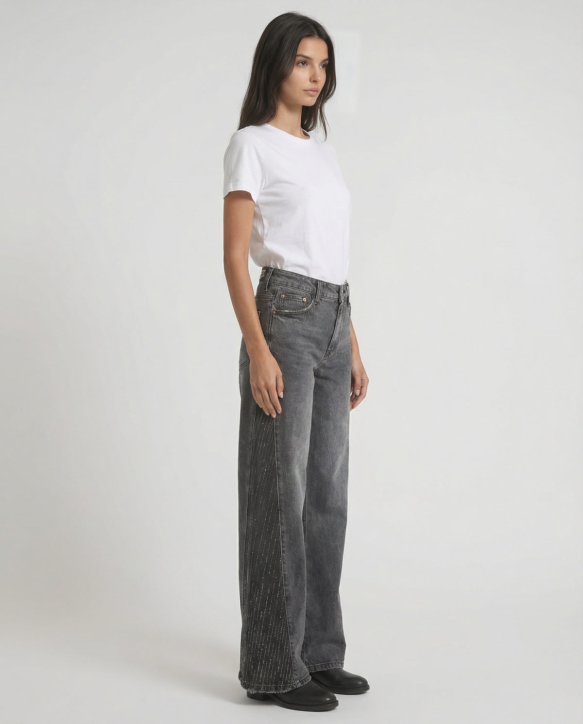 Jeans wide leg con pannelli a contrasto