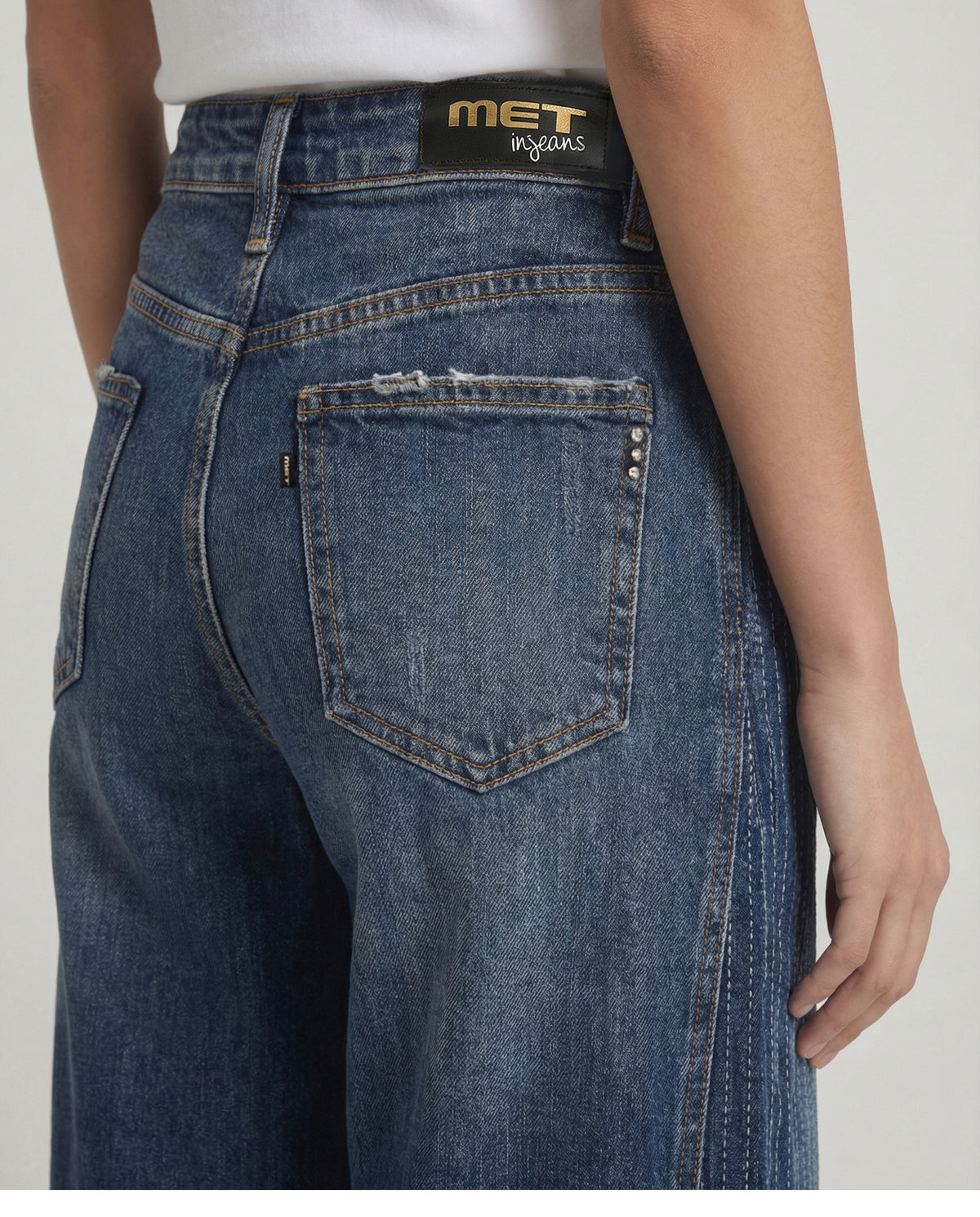 Jeans wide leg con pannelli effetto rigato