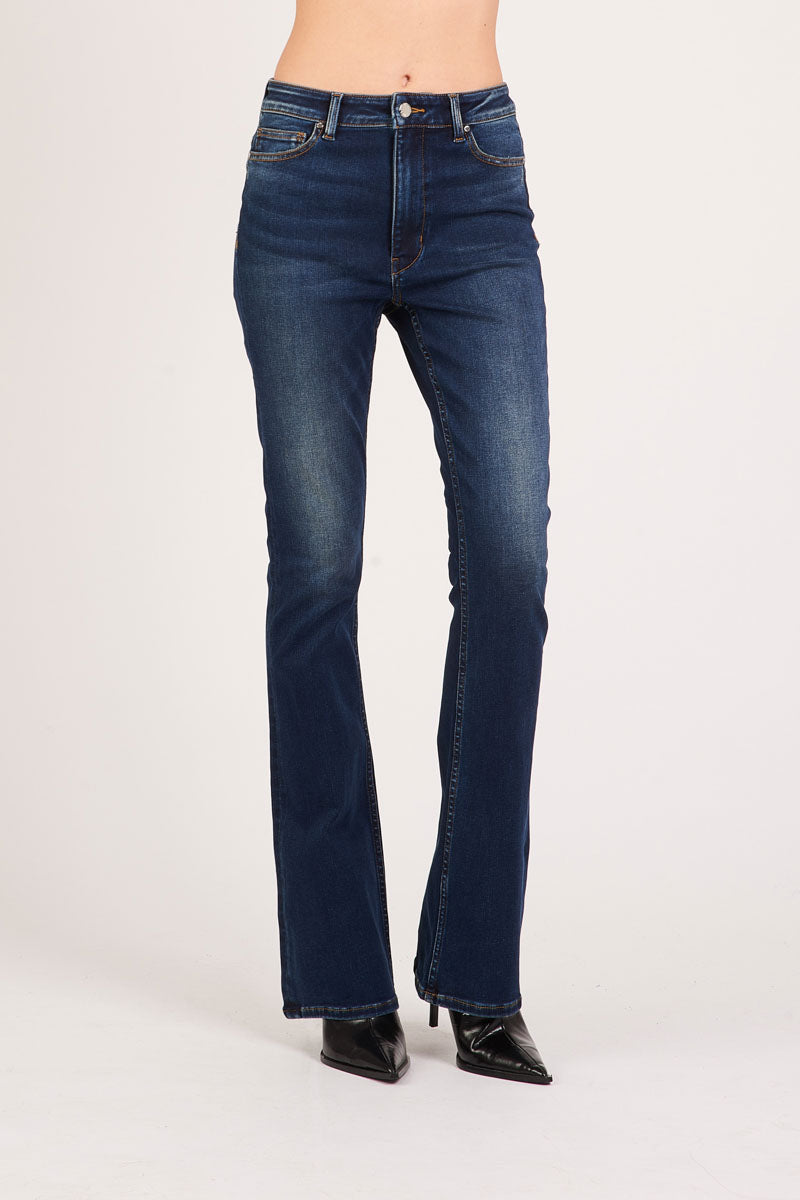 Met jeans sale official website