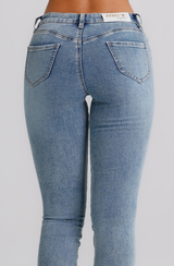 Jeans Donna Straight Slim Fit Denim Chiaro – Vita Media, Linea Essenziale