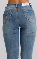 Jeans Donna Skinny Fit – Denim Chiaro Lavaggio Soft